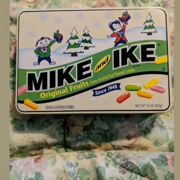 ✨2/$12 Mike And Ike Collectible Holiday Tin - Picture 1 of 4